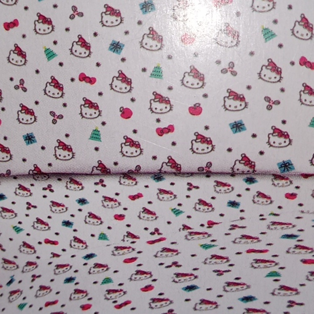 Hello Kitty and Friends Christmas Queen Sheet Set - 100% Cotton - Picture 2 of 5